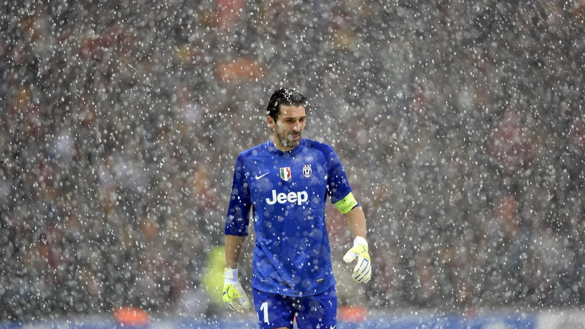 罗基评图多尔争议言论，内容合理但表达过激，裁判权威与情绪管理需平衡